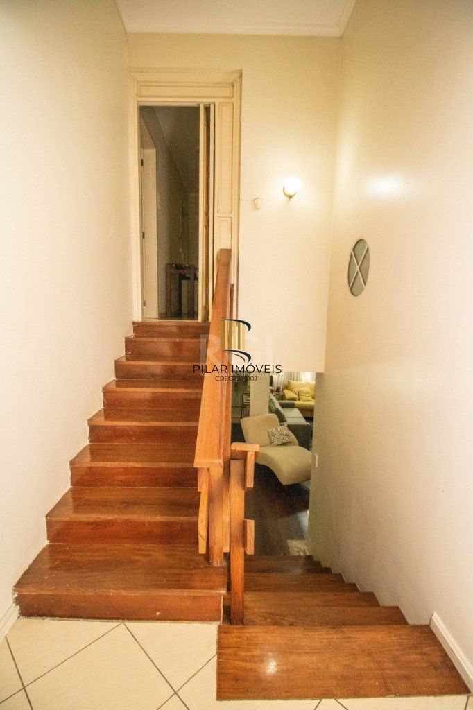 Casa para Venda - 169m², 3 dormitórios, sendo 1 suites, 4 vagas - Ipanema