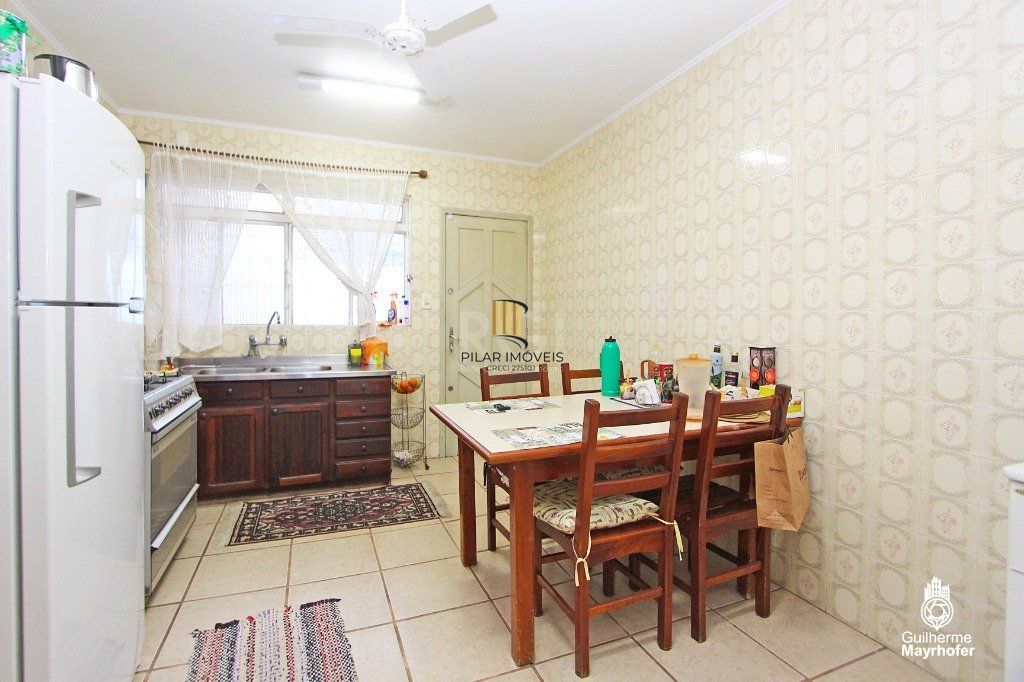 Casa para Venda - 215m², 3 dormitórios, sendo 1 suites, 3 vagas - Sarandi