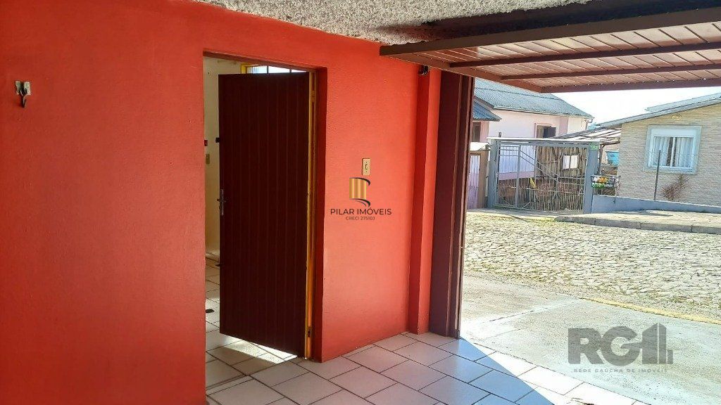 Casa 3 Dormitório(s) Bairro Santa Corona