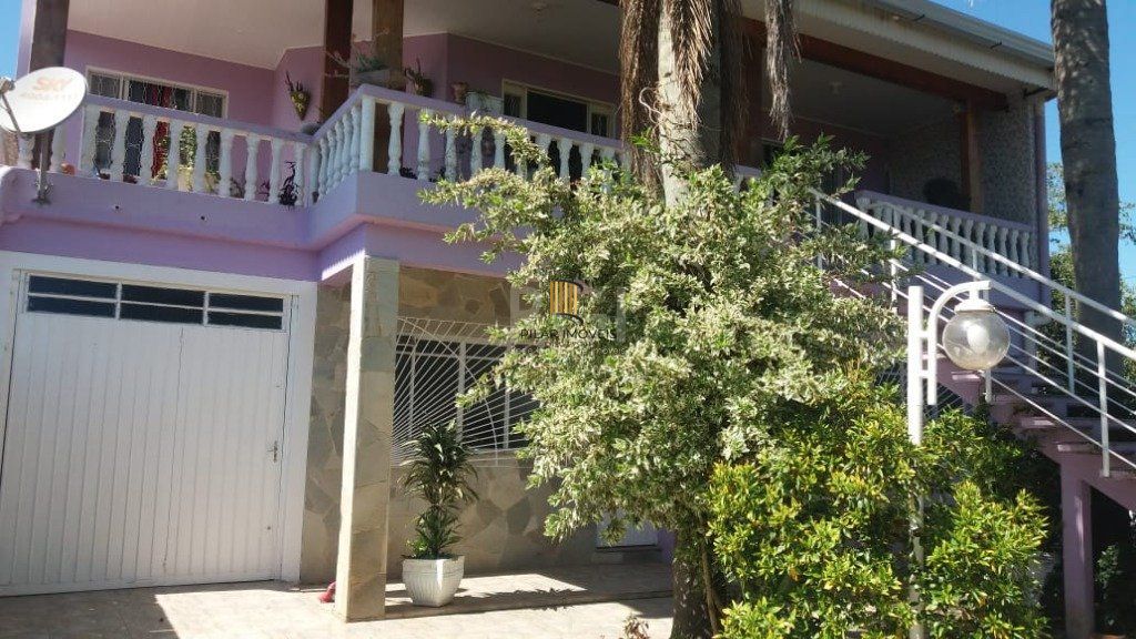 Casa para Venda - 300m², 5 dormitórios, Augusta