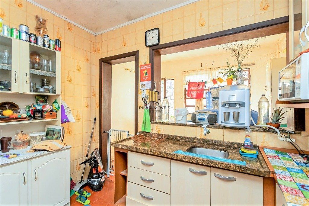 Casa para Venda - 165m², 3 dormitórios, 2 vagas - Partenon