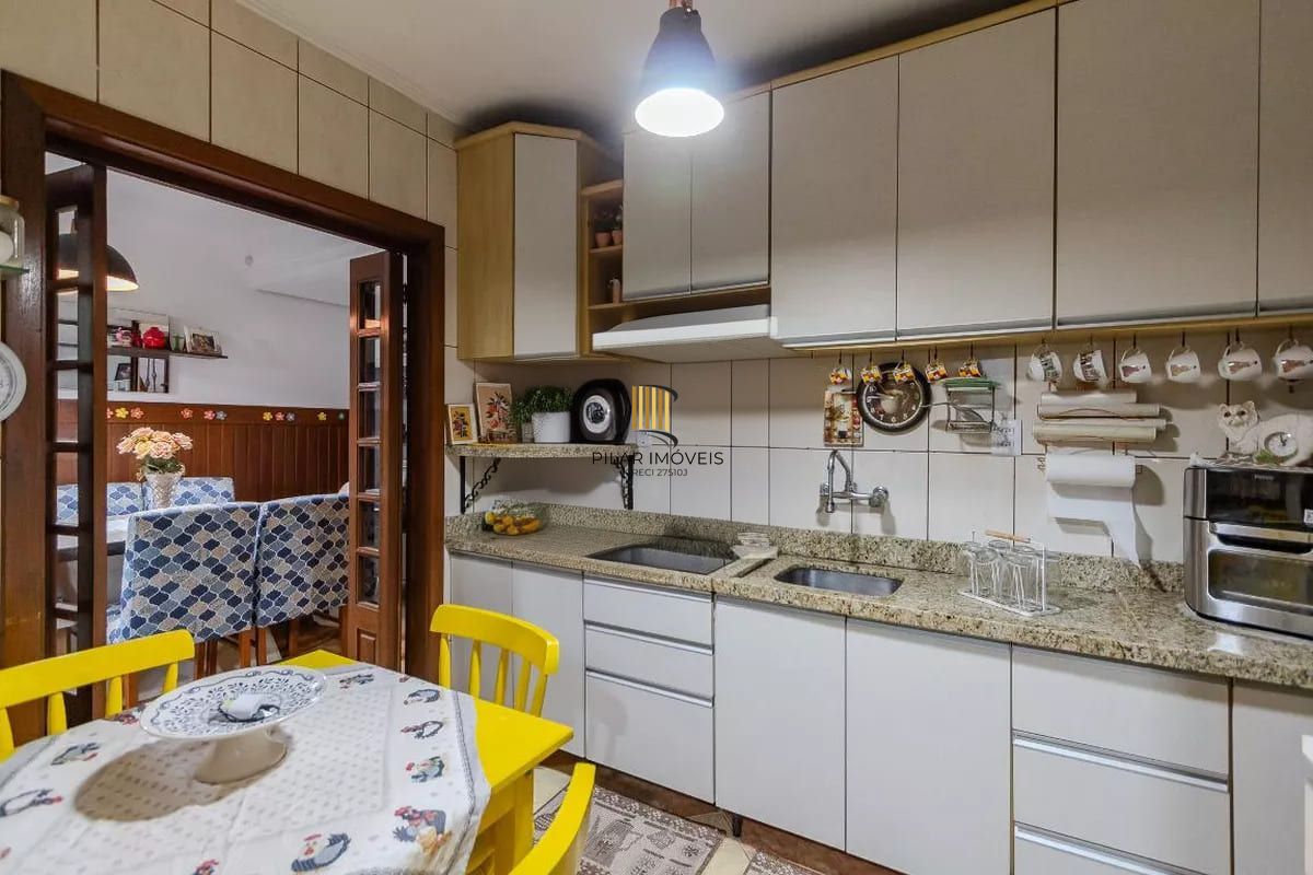 Casa de condomínio à venda com 258m², 3 quartos e 2 vagas