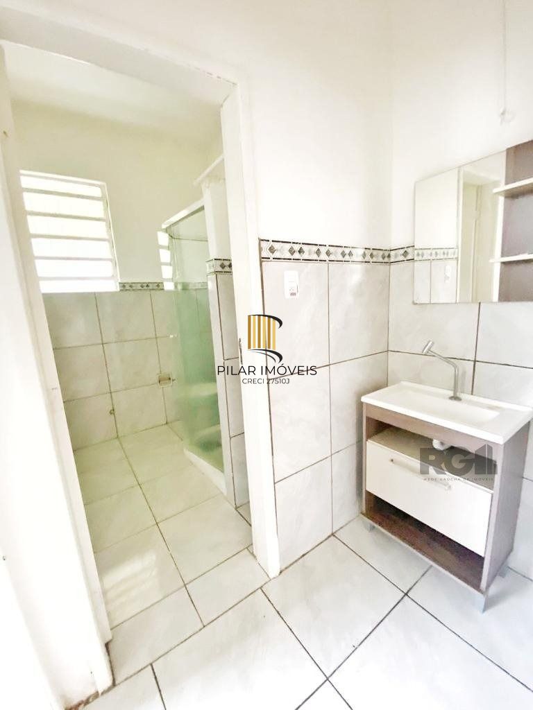 Casa 6 dormitórios no bairro Teresópolis