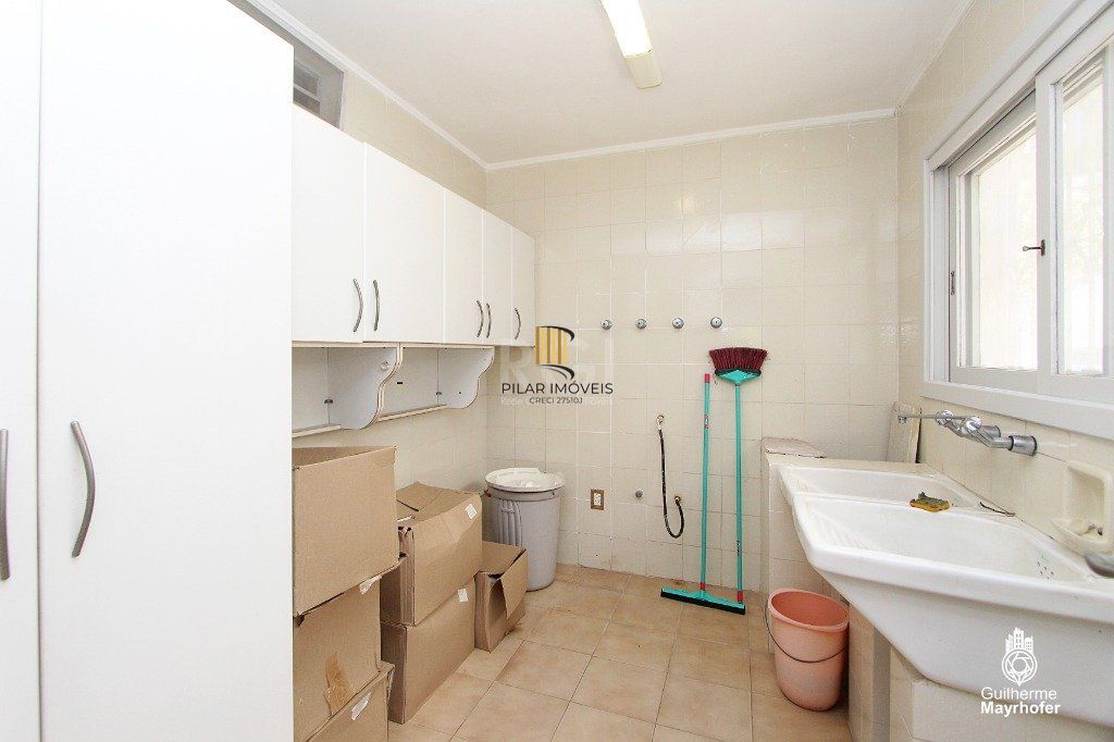 Casa para Venda - 393m², 4 dormitórios, sendo 2 suites, 4 vagas - Ipanema