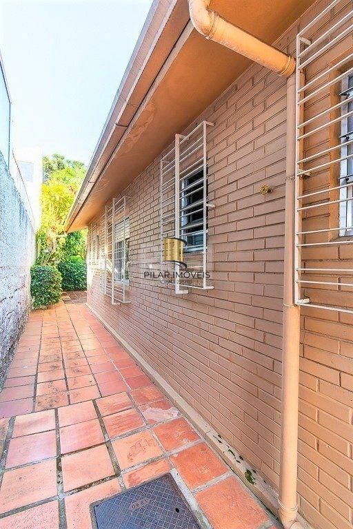Casa de 424m² no Bairro Chácara Das Pedras