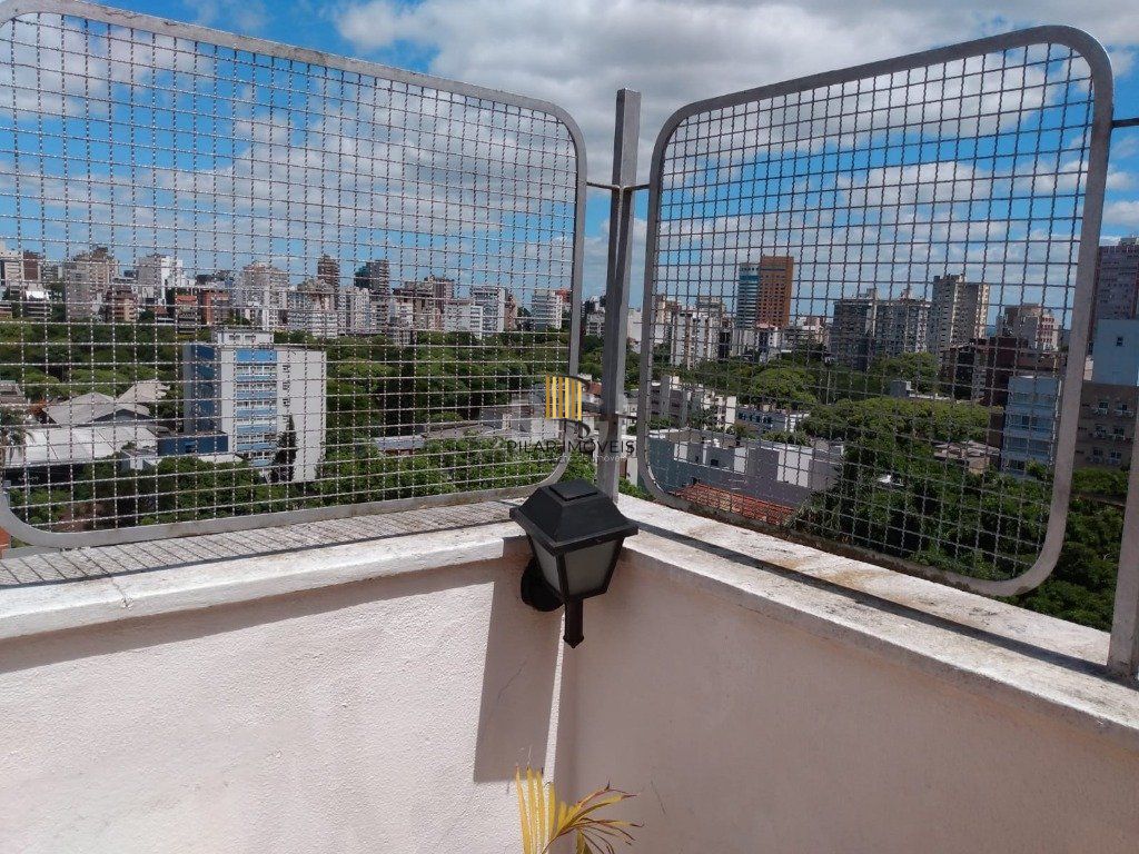 Cobertura para Venda - 237.88m², 3 dormitórios, sendo 1 suites, 2 vagas - Moinhos de Vento