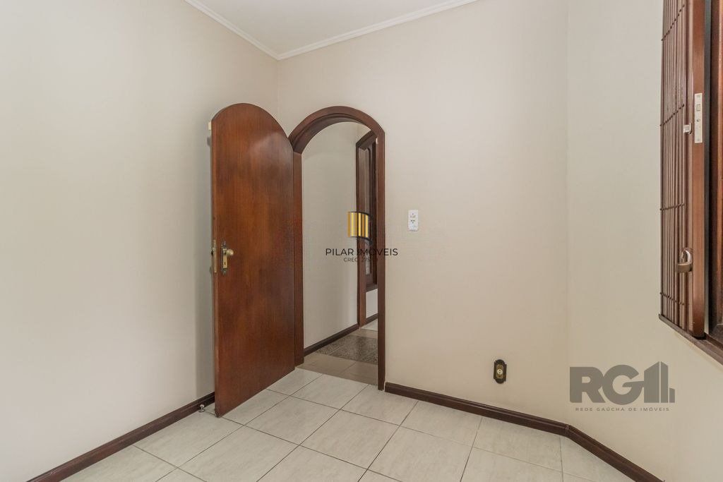 Casa com 287m², 5 dormitórios, piscina, 4 vagas no bairro Jardim Itu