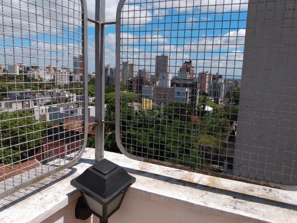 Cobertura para Venda - 237.88m², 3 dormitórios, sendo 1 suites, 2 vagas - Moinhos de Vento