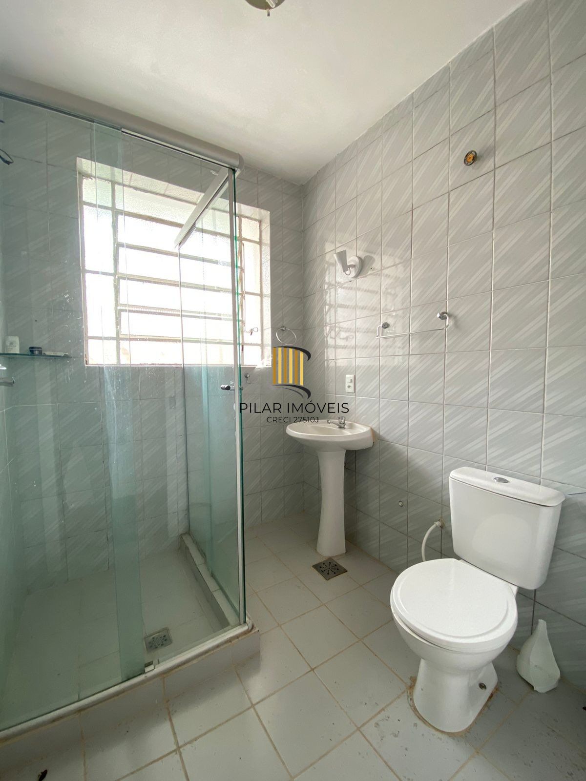 Apartamento de 1 dormitório á venda no Bairro Menino Deus.