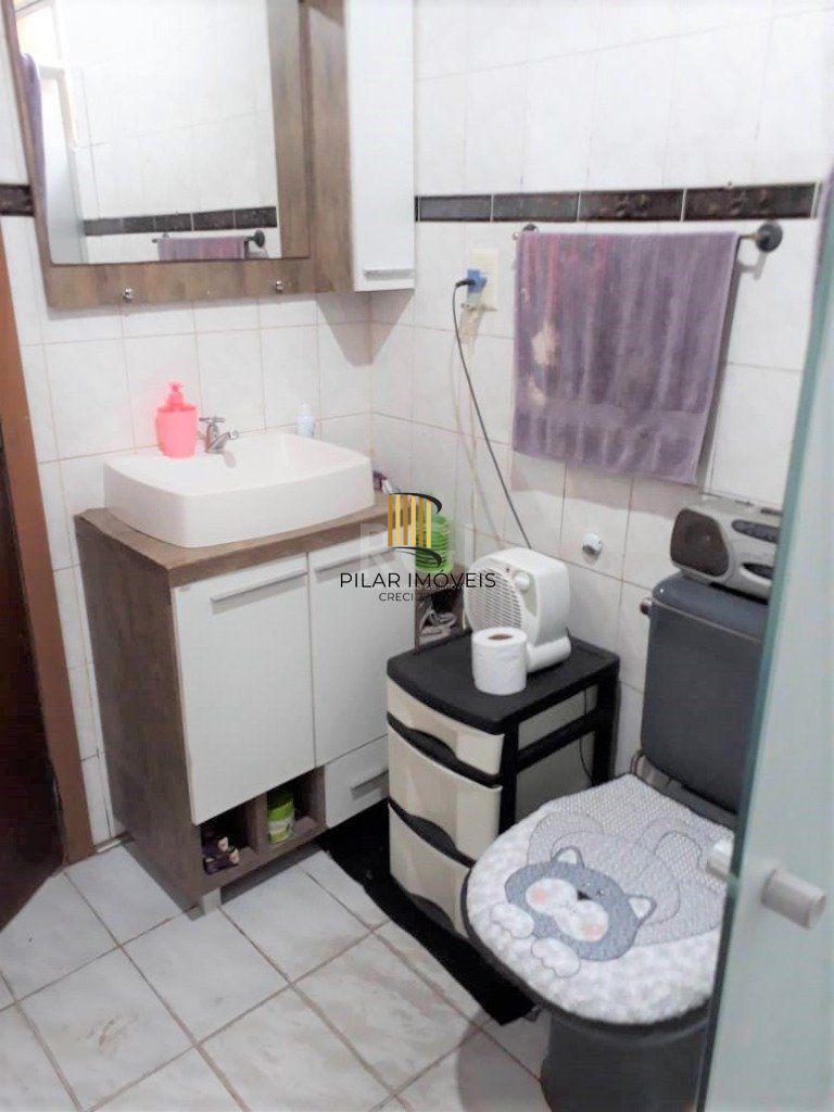 Casa para Venda - 90m², 2 dormitórios, 2 vagas - Cristal