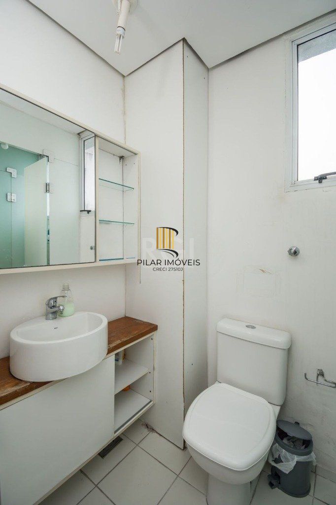 Apartamento de 3 quartos com vista para o rio á venda