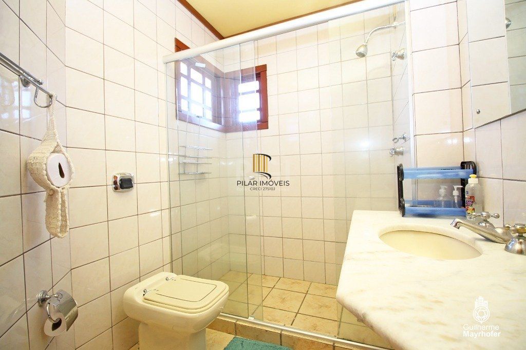 Casa para Venda - 275.72m², 4 dormitórios, sendo 3 suites, 4 vagas - Glória