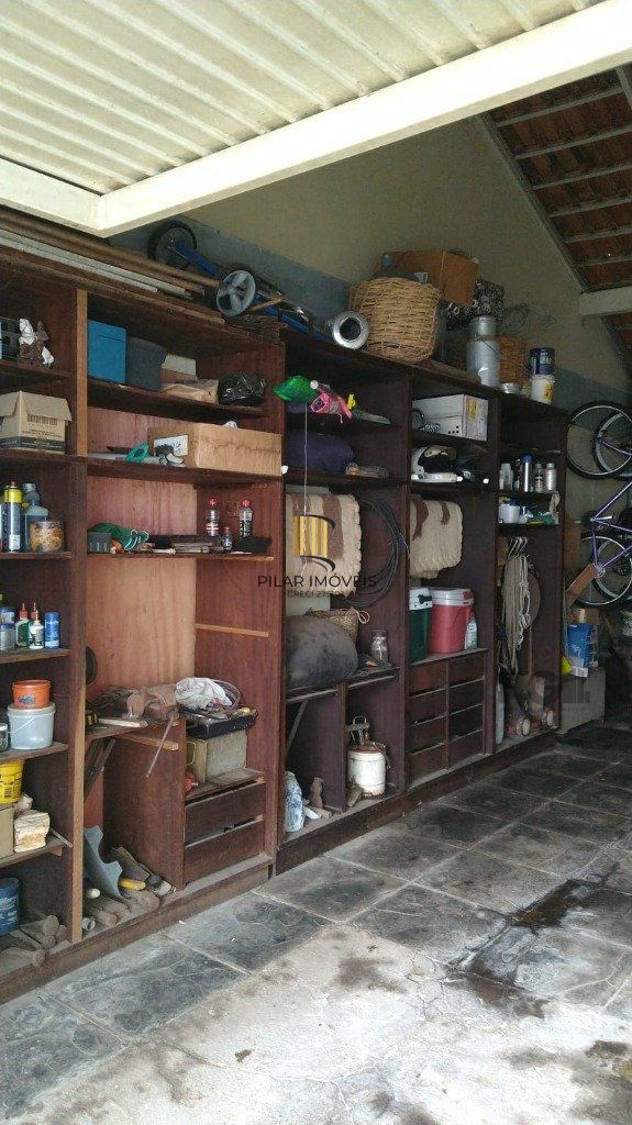 Casa 4 dormitórios no bairro Teresópolis