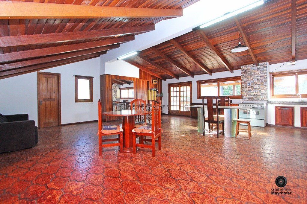 Casa para Venda - 180m², 3 dormitórios, sendo 1 suites, 3 vagas - Parque dos Maias