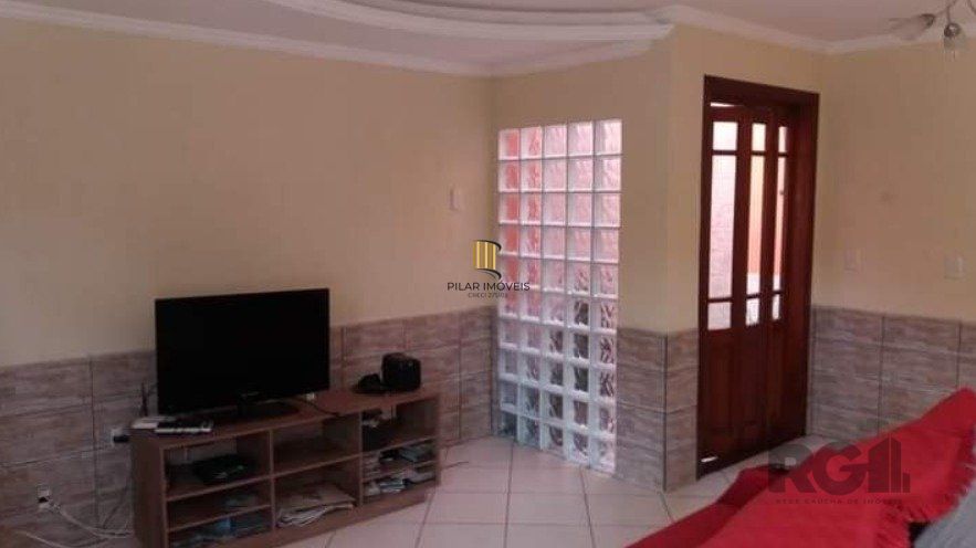 Casa 179m², 3 dormitórios, 3 vagas no bairro Parque Santa Fé