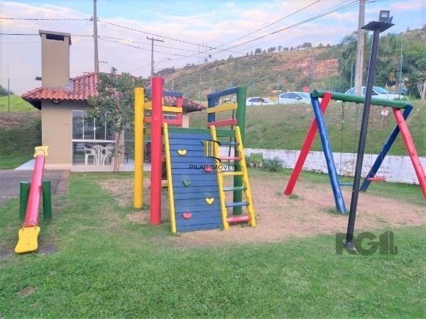 Apartamento com 2 dorm Rua Ney da Gama