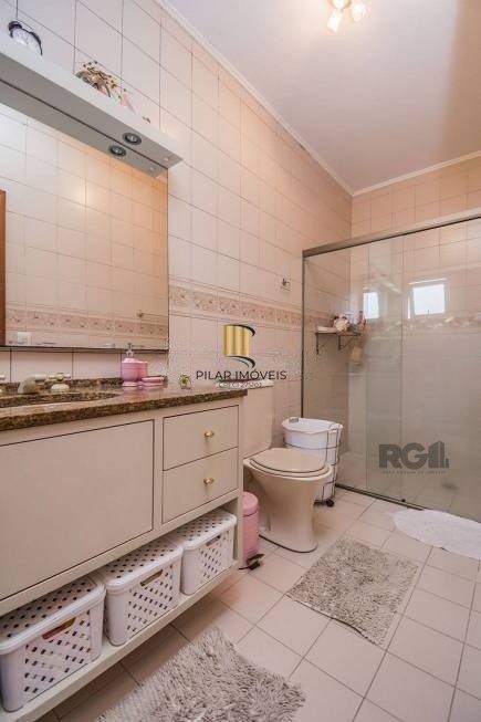 Casa 279m² - 4 dormitórios, 3 vagas no bairro Santa Tereza