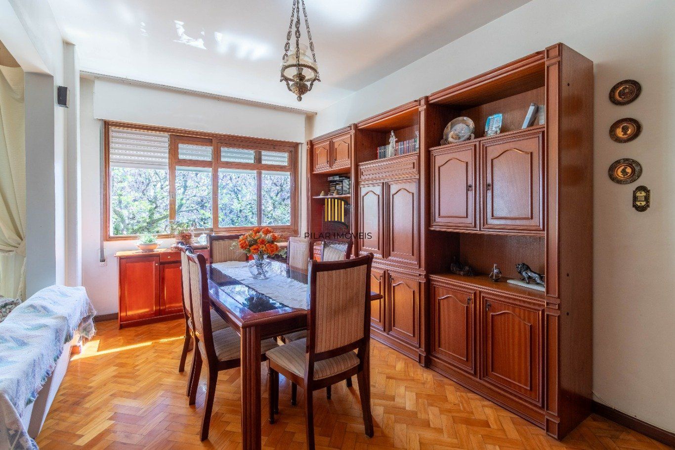 Apartamento com 3 quartos e 116m² à venda em Petrópolis, Porto Alegre. Rua General Souza Doca, Petrópolis, Porto Alegre