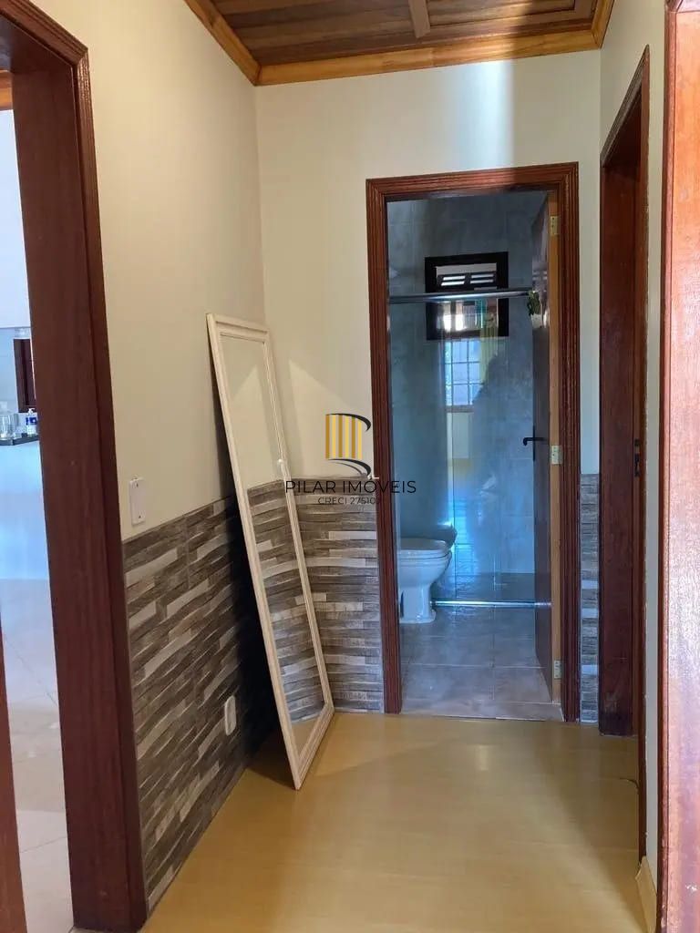 Casa de 3 dormitórios com 181m² à venda em Partenon, Porto Alegre.