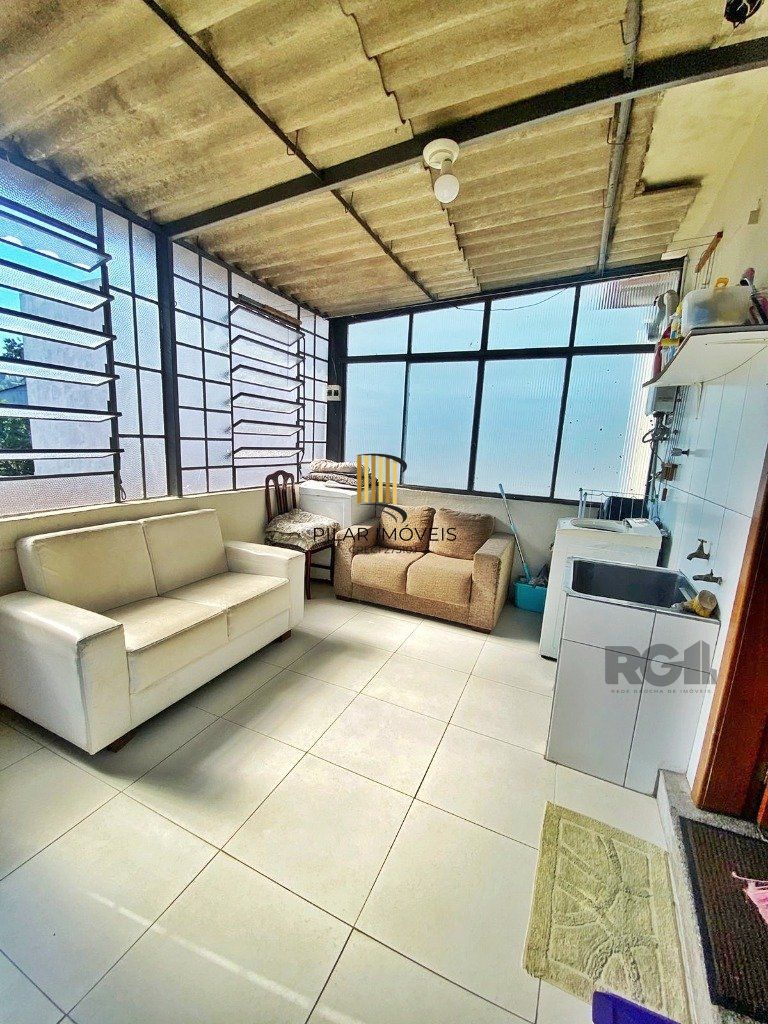 Casa 2 dormitórios no bairro Nonoai