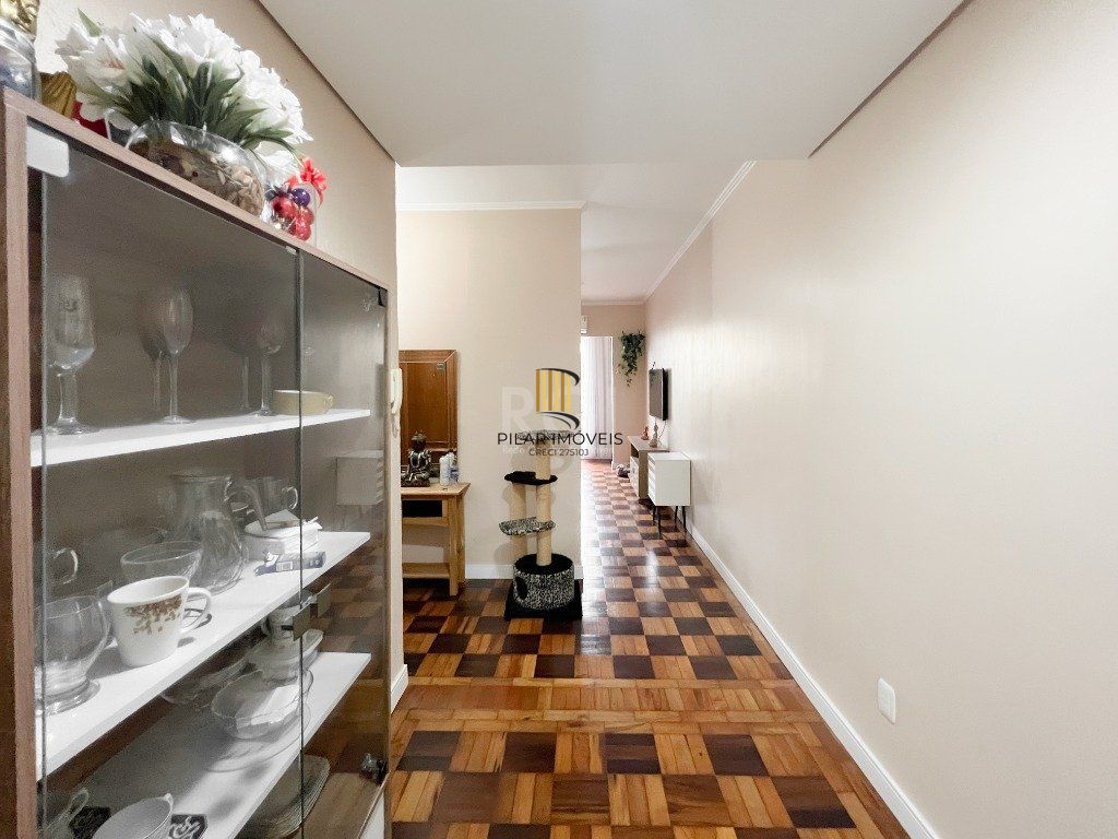 Apartamento 85m² - 3 dormitórios, sacada, churrasqueira no bairro Cidade Baixa