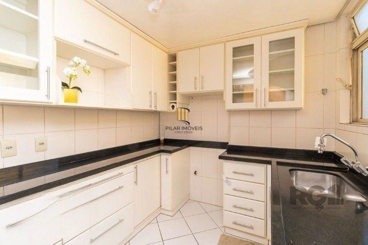 Cobertura com 2 quartos e 128m² à venda em Mont Serrat, Porto Alegre.