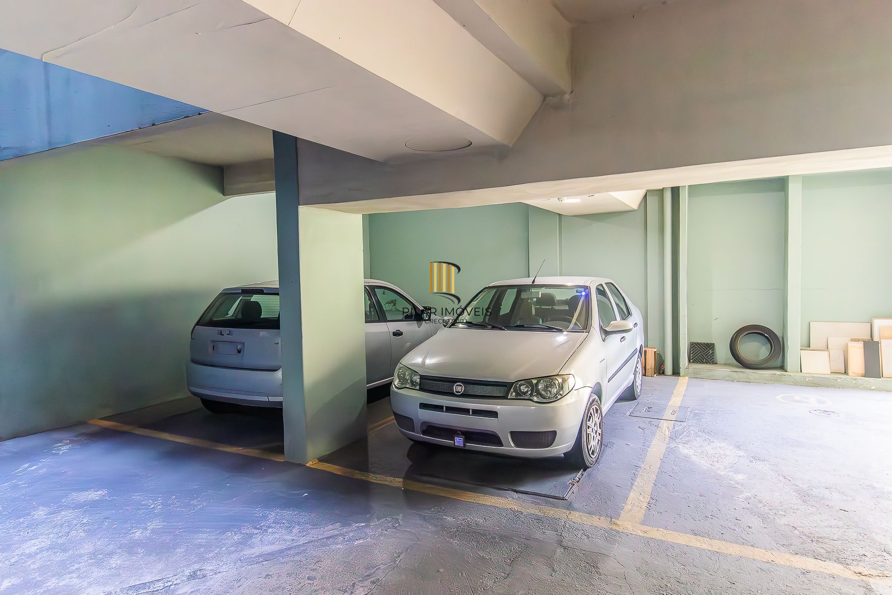 Apartamento para Venda - 103m², 3 dormitórios, sendo 1 suites, 1 vaga - Centro