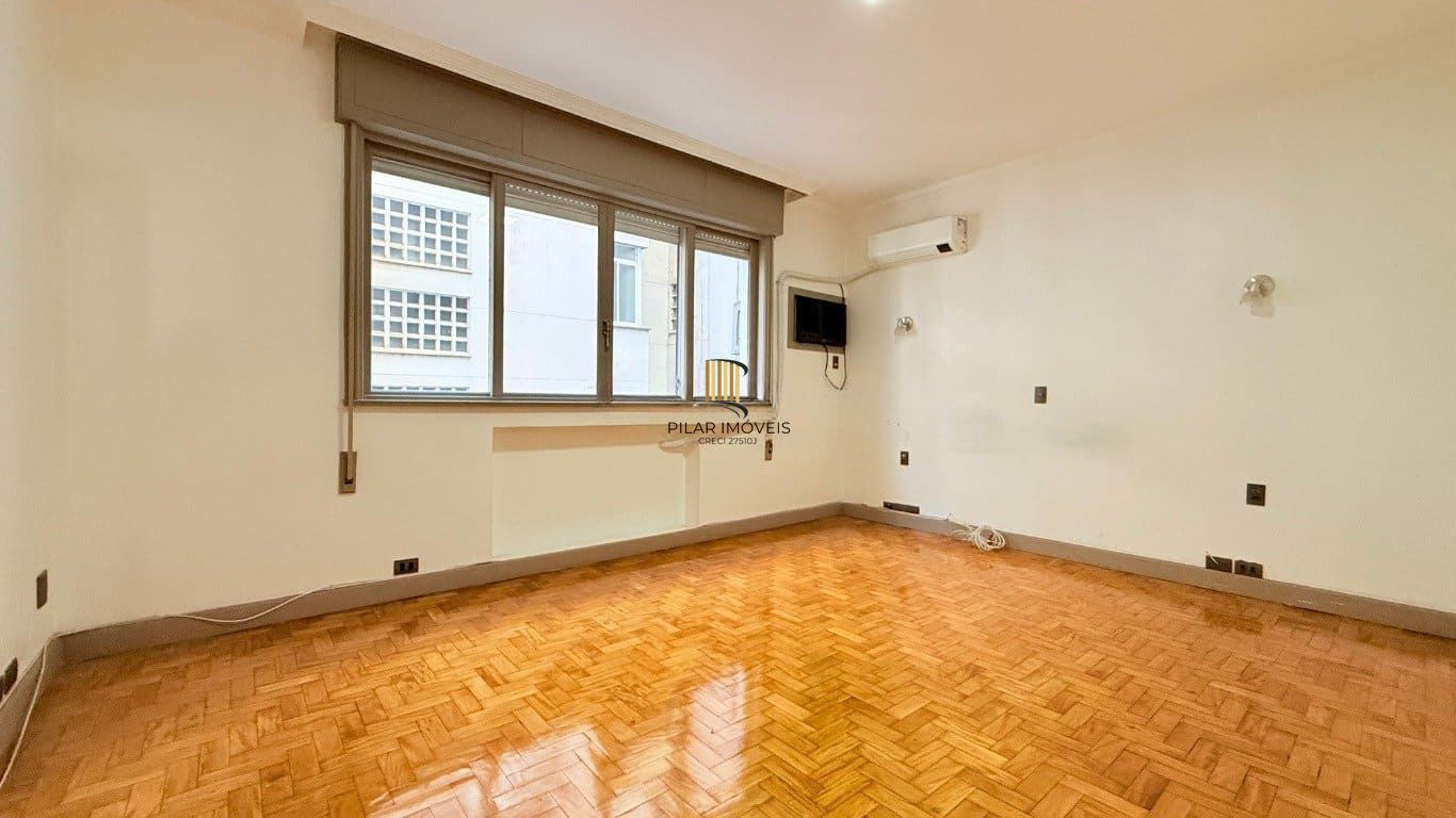 Apartamento de 3 dormitórios à venda em Independência, Porto Alegre