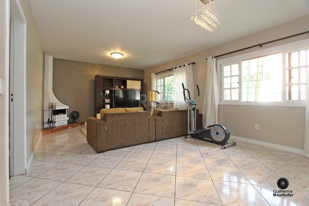 Casa para Venda - 400m², 5 dormitórios, sendo 1 suites, 3 vagas - Jardim Itu Sabará