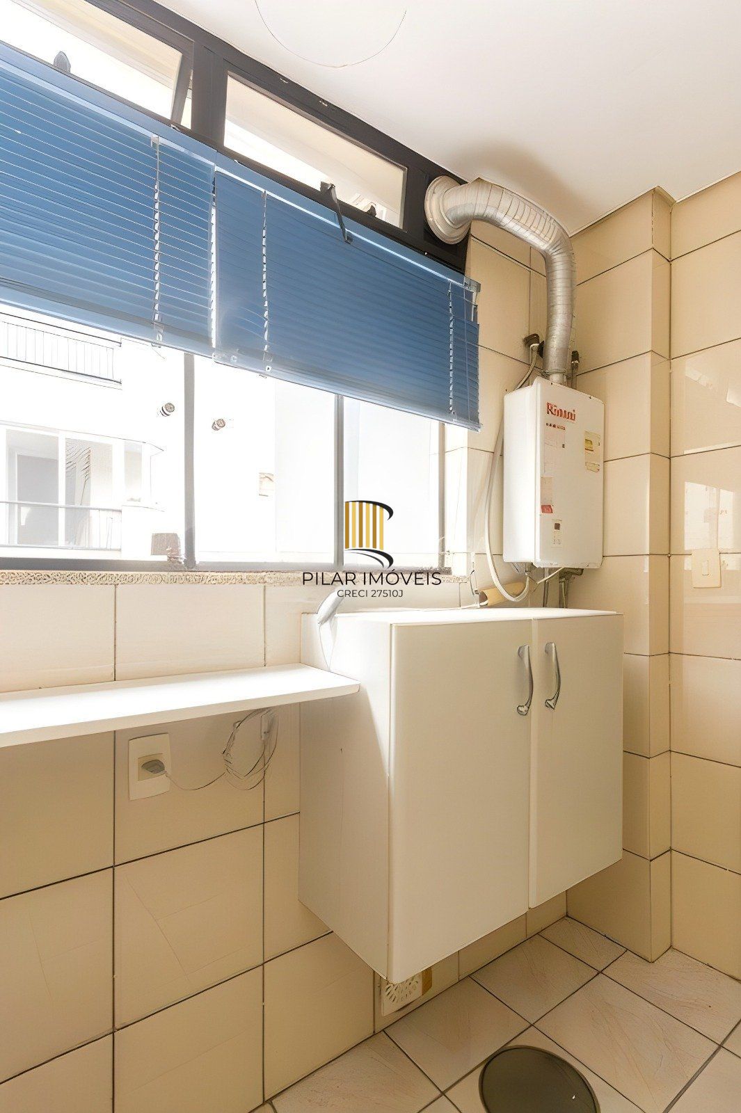 Apartamento de 2 dormitórios á venda no Bairro Mont Serrat, Porto Alegre.