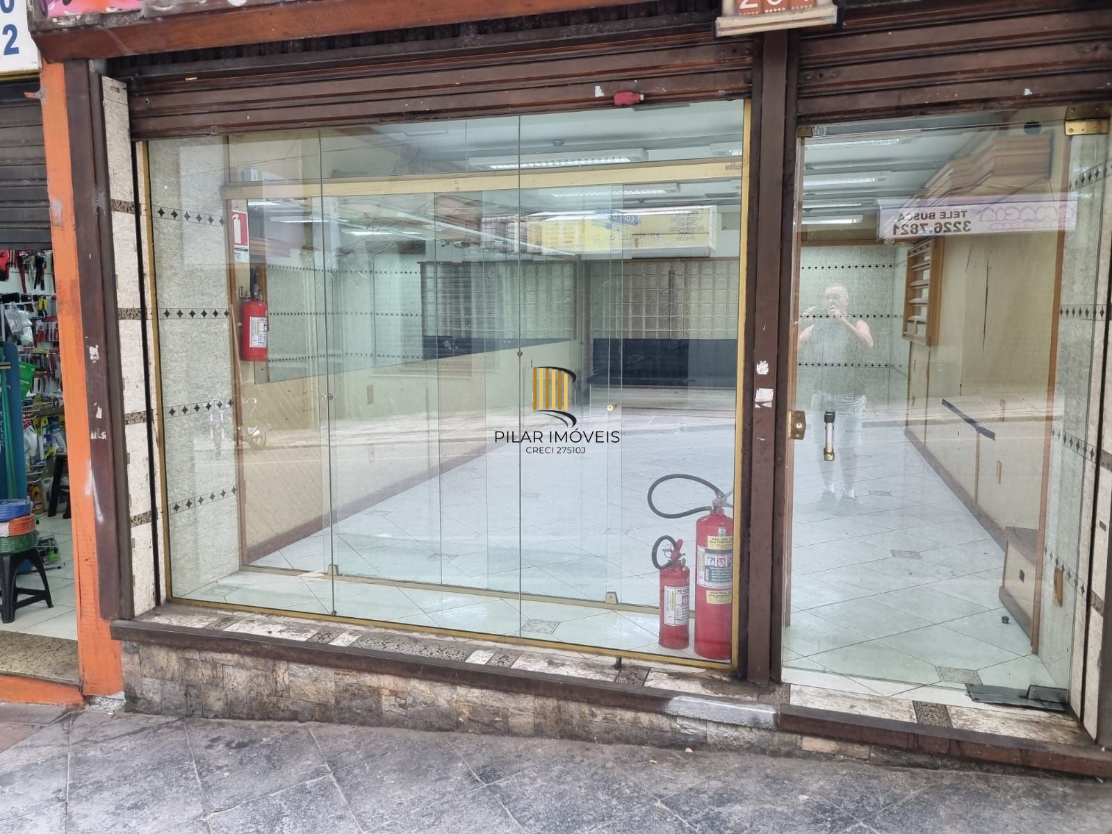 Loja Térrea de Frente à Venda no Centro Histórico de Porto Alegre