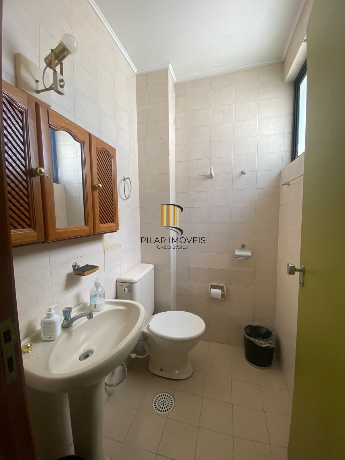 Sala Comercial à Venda na Avenida Teresópolis – Excelente Oportunidade