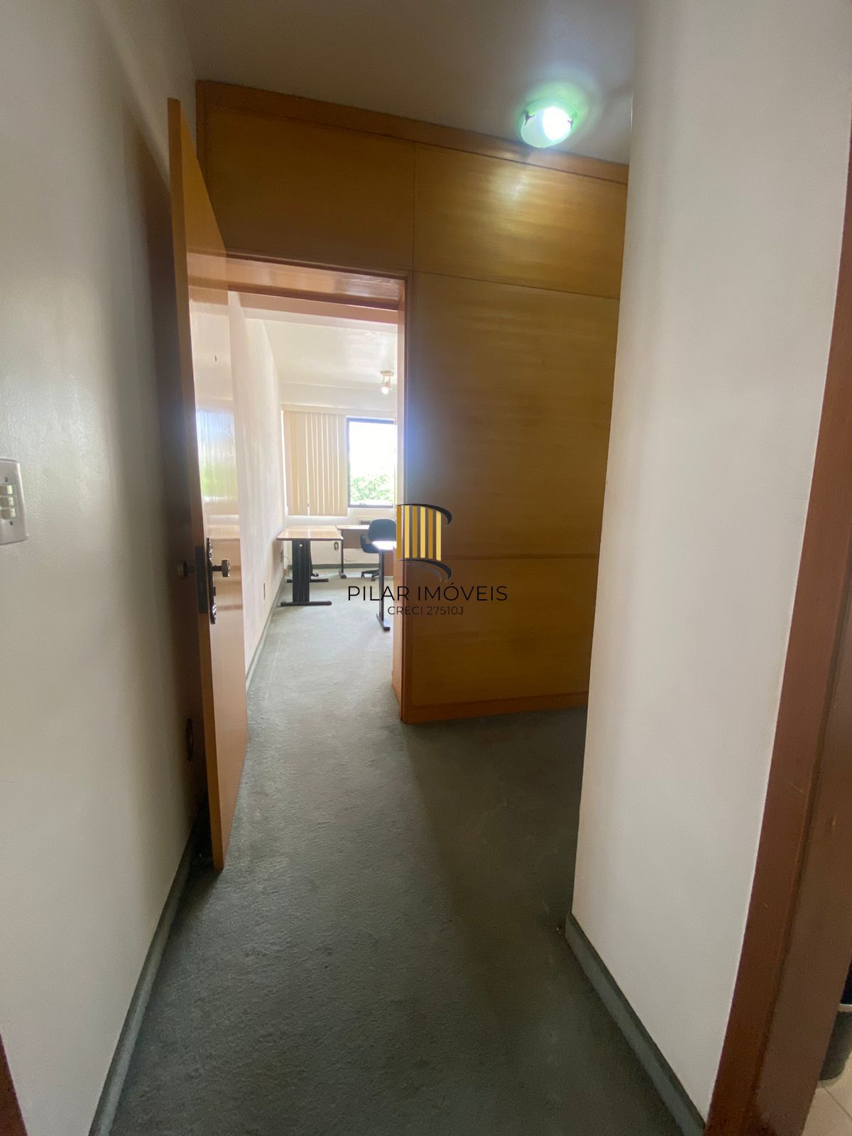 Sala Comercial à Venda na Avenida Teresópolis – Excelente Oportunidade