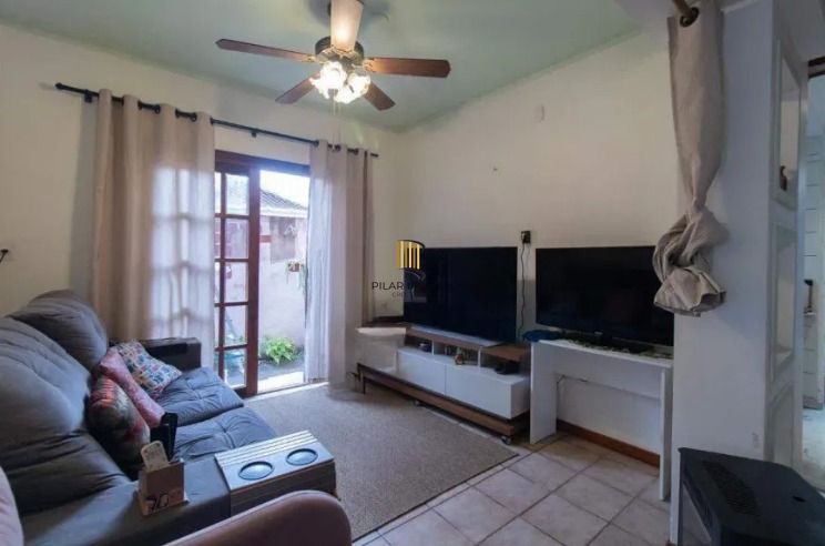 Venda de Casa 3 Dormitórios com Suíte e Churrasqueira no Partenon
