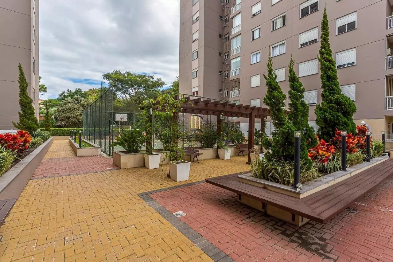 Apartamento de 3 dormitórios no bairro Teresópolis
