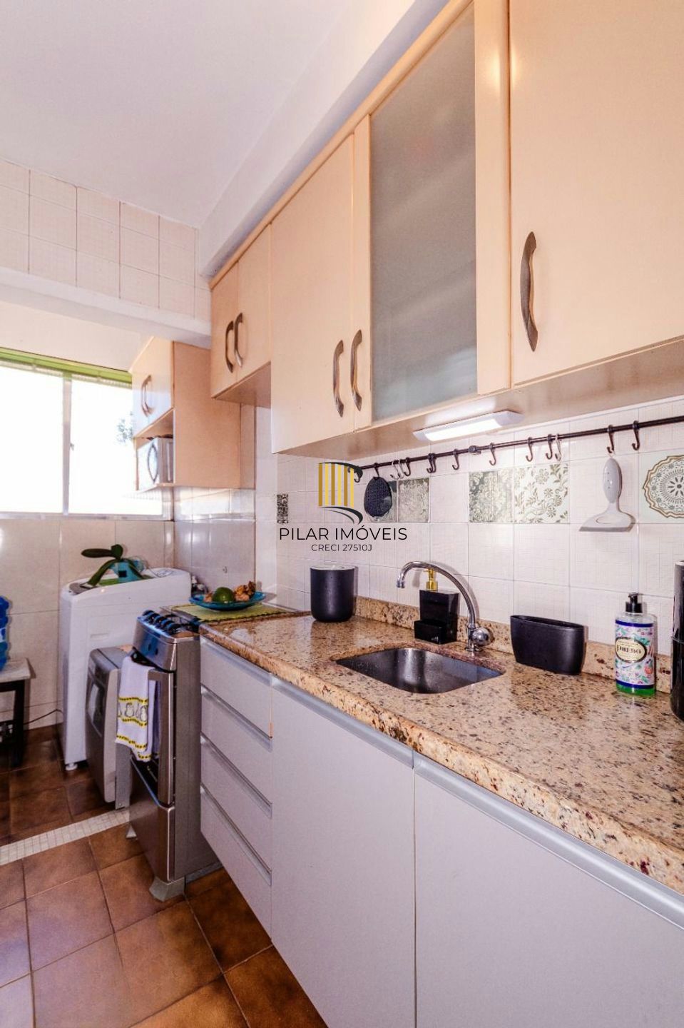 Cobertura 2 dormitórios à venda Avenida Alberto Bins, Floresta - Porto Alegre