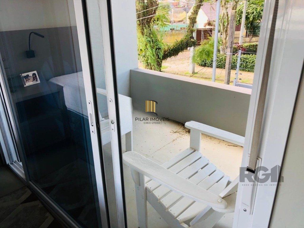 Casa 4 dormitórios no bairro Nonoai