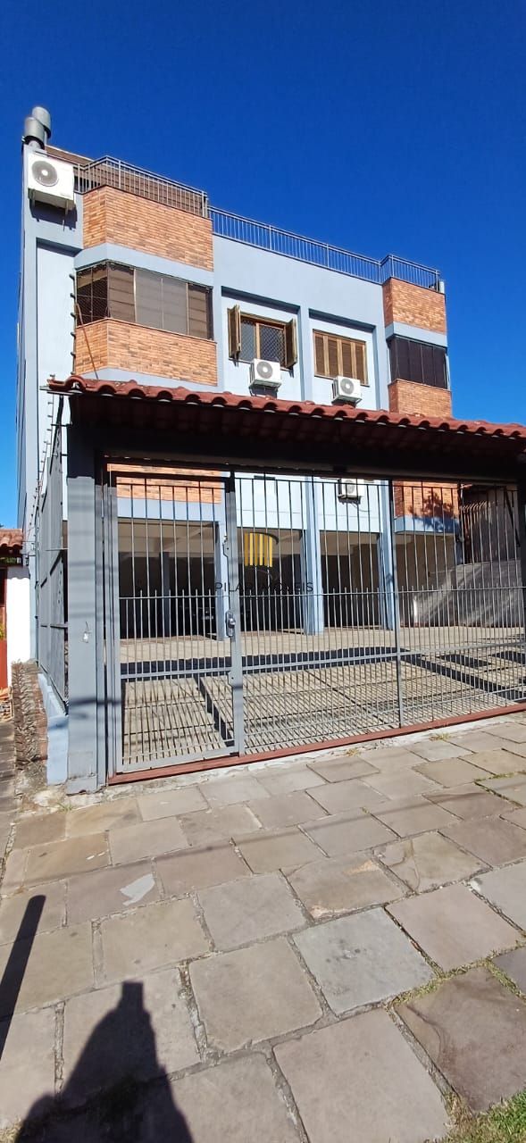 Bem localizada cobertura de 3 dormitórios