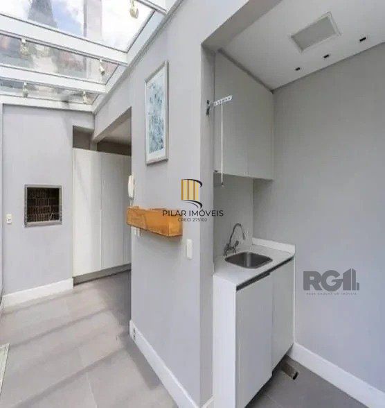Excelente casa de 220m² com 3 dormitórios no bairro Tristeza.