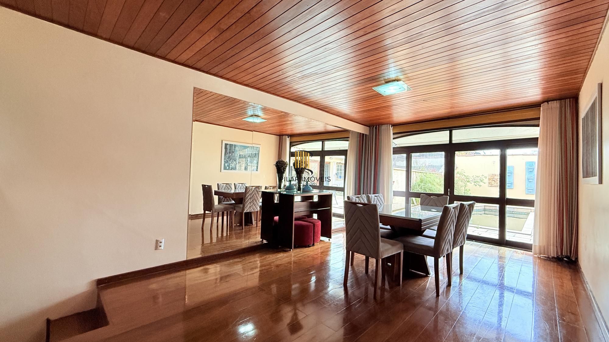 Casa para Venda - 260m², 4 dormitórios, sendo 1 suites, 4 vagas - Nonoai
