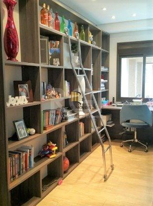 Excelente apartamento localizado no bairro Bela Vista, 128 m² privativos, totalmente reformado e mobiliado.