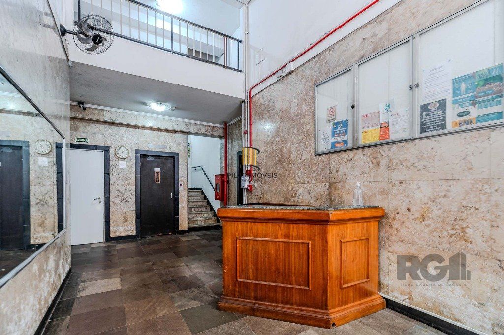 Apartamento de 89m², 2 dormitórios no Centro Histórico. 