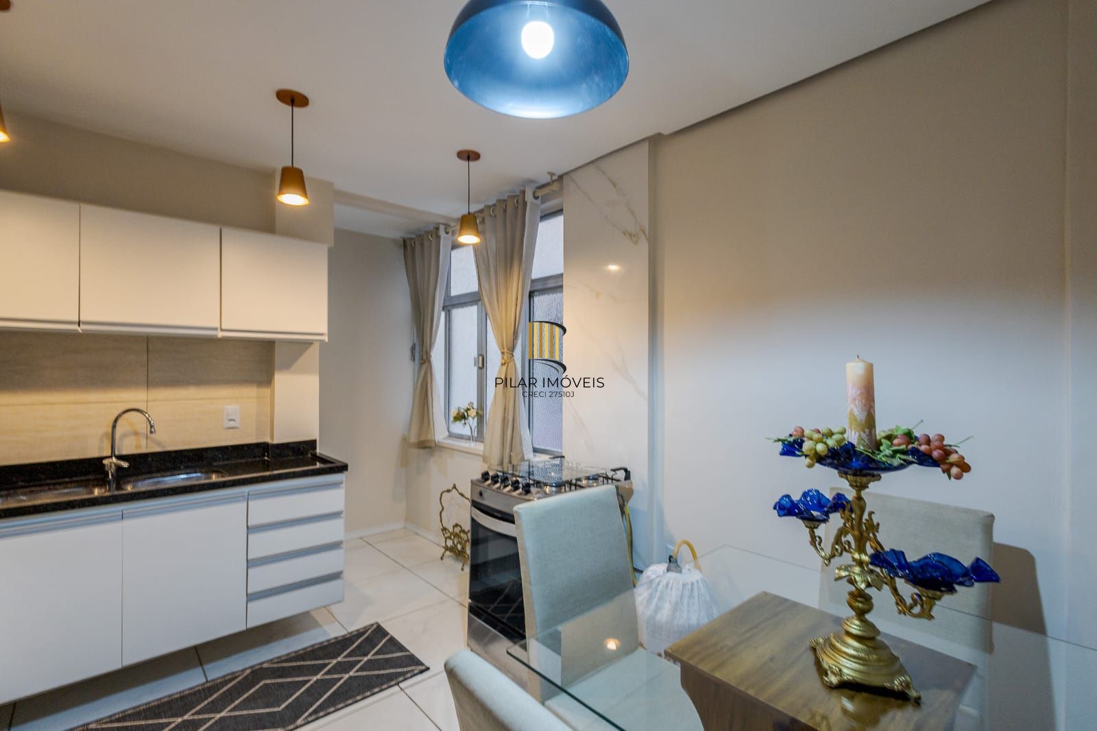 Apartamento de 80 m²semi mobiliado, 3 dormitórios e 1 suíte no Centro Histórico