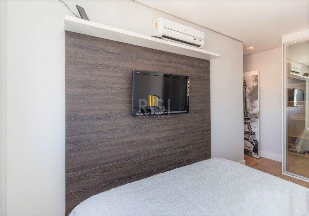 Apartamento para Venda - 54m², 2 dormitórios, 1 vaga - Passo da Areia