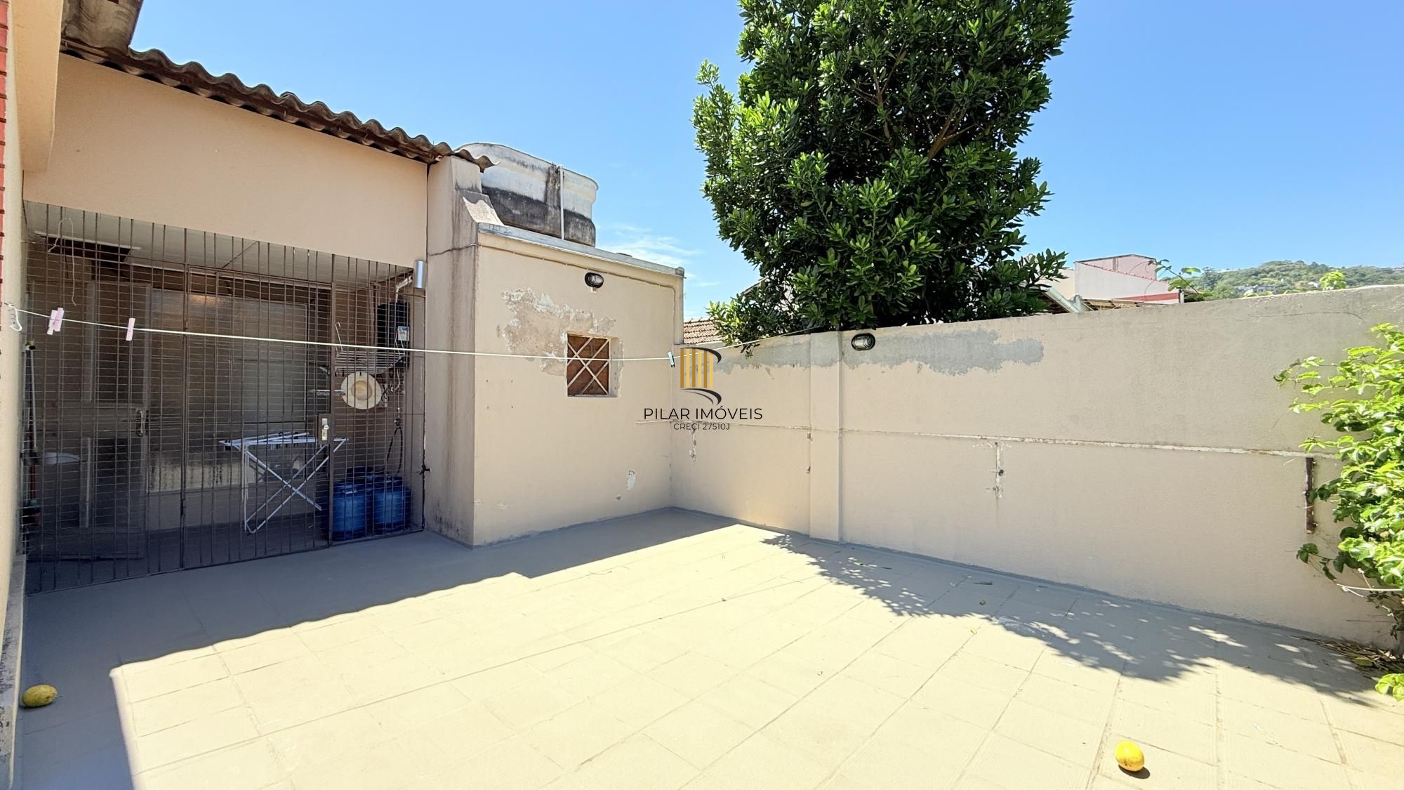 Casa 4 dormitórios no bairro Teresópolis