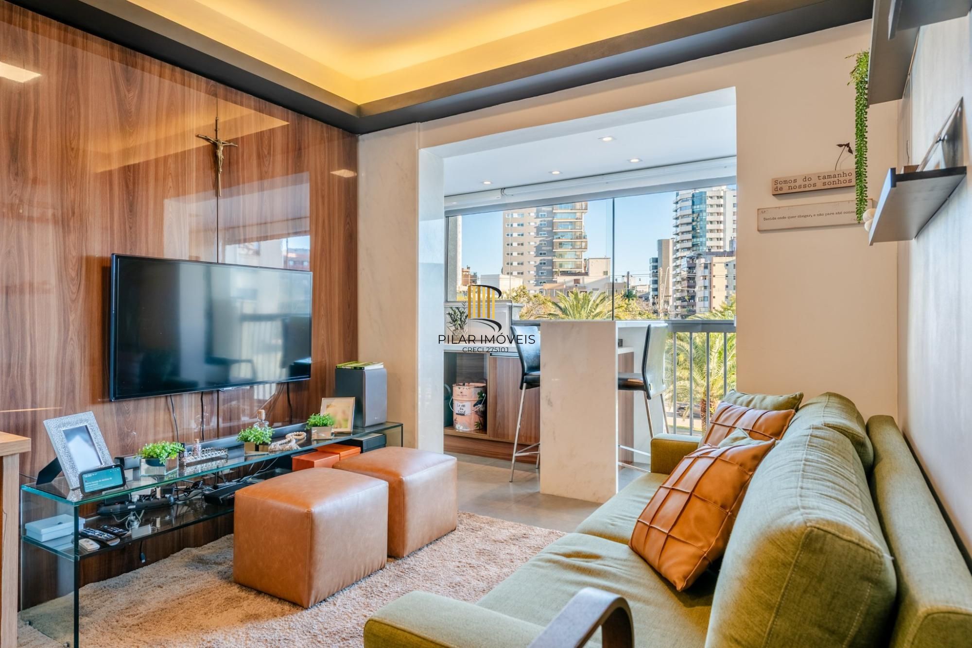 Apartamento de 1 dormitório á venda em Três Figueiras, Porto Alegre.