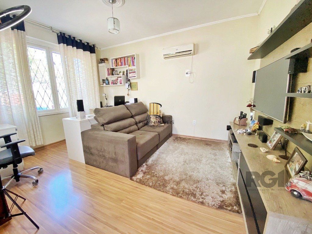 Casa 2 dormitórios no bairro Nonoai