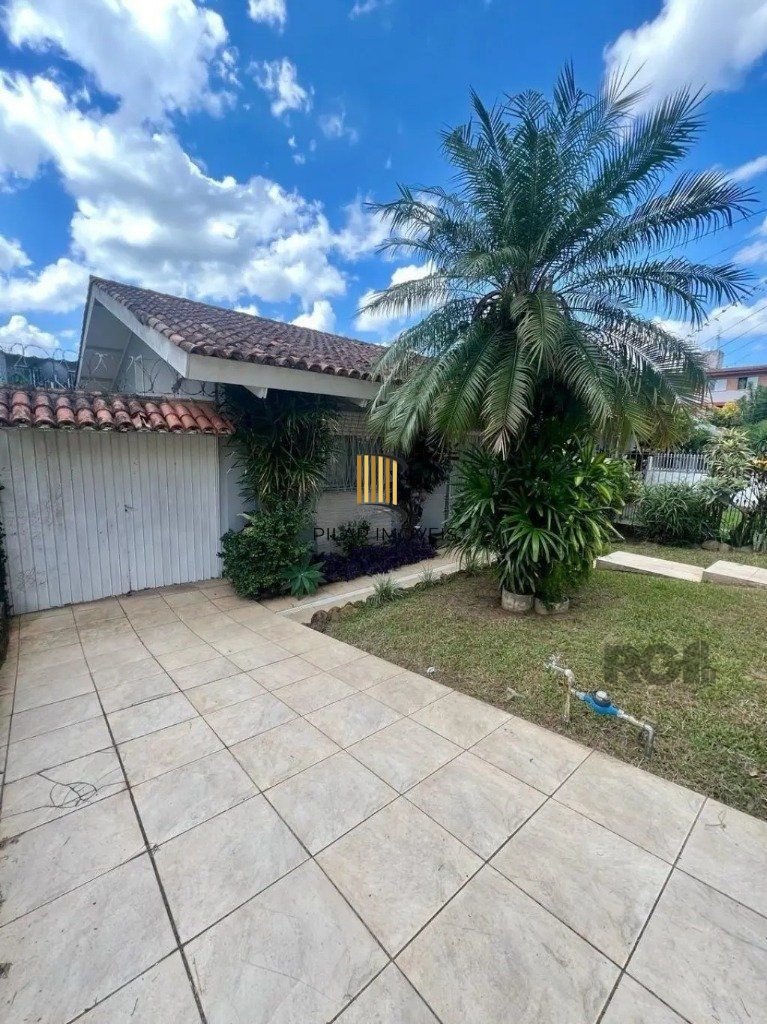 casa com 3 dormitórios no bairro Parque Santa Fé
