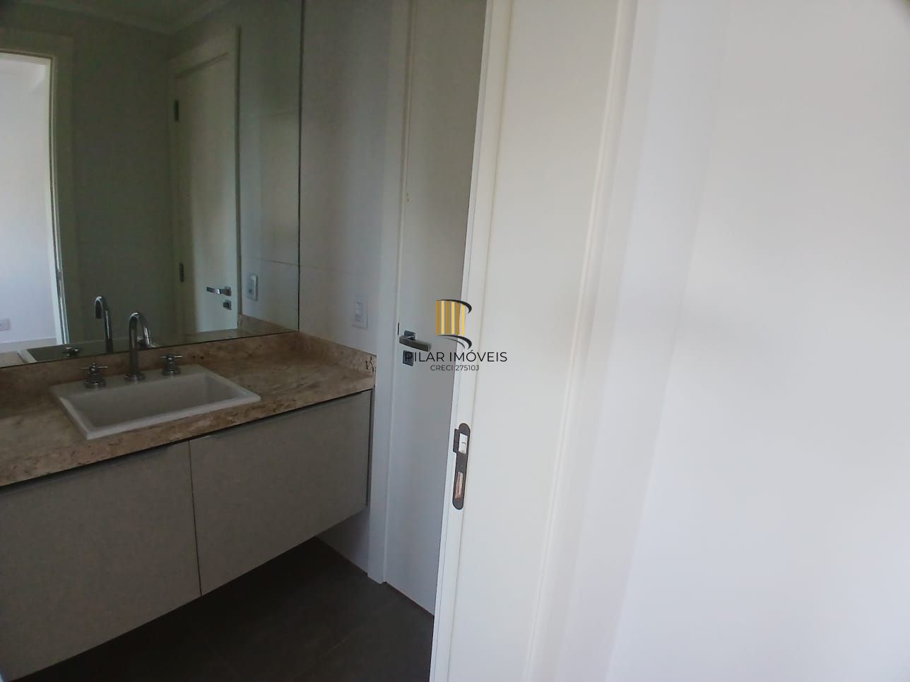 Apartamento  com 3 dormitorios e suite no Menino Deus, Porto Alegre/RS