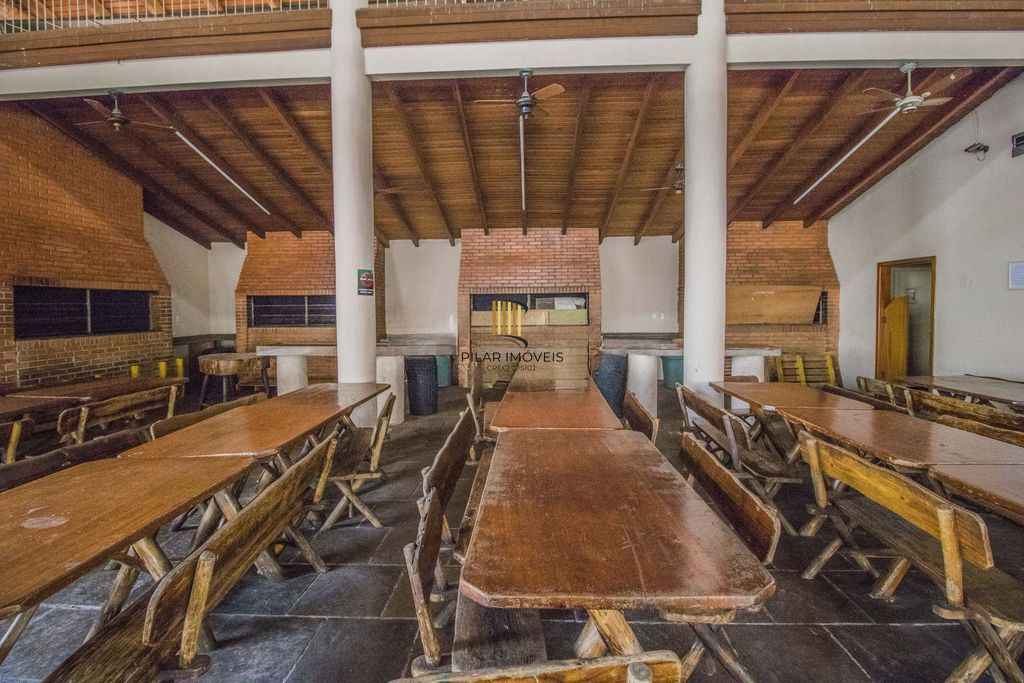 Apartamento Térreo 2 dorms à venda Rua Felizardo Furtado, Petrópolis - Porto Alegre